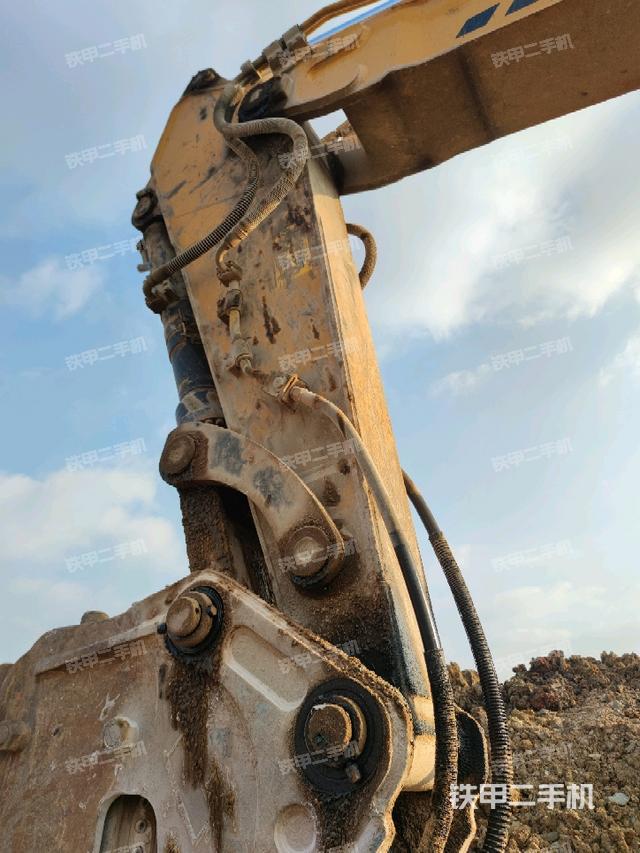 小臂整體左后（工作和回轉(zhuǎn)裝置）