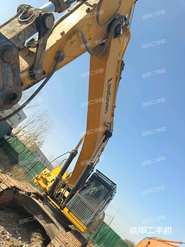 大臂整體?右側（工作和回轉裝置）