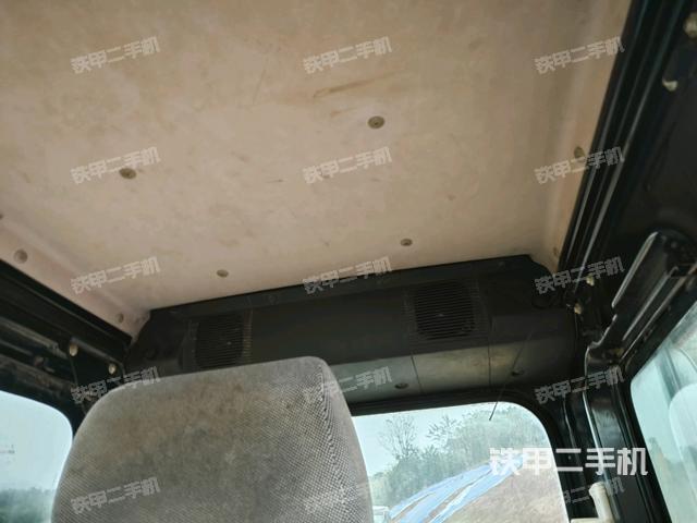 座椅后部(駕駛室部分) 座椅后部(駕駛室部分)