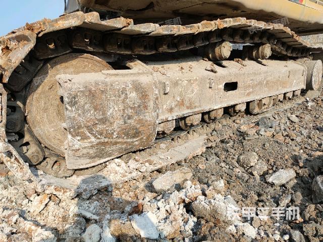 左側(cè)履帶整體?（行走機(jī)構(gòu)）