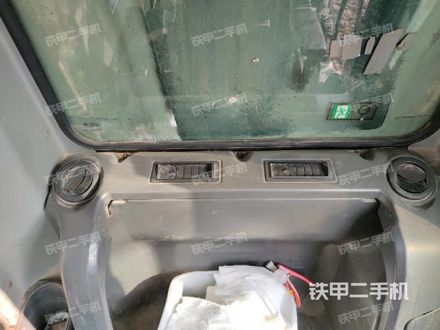 座椅后部（駕駛室部分）