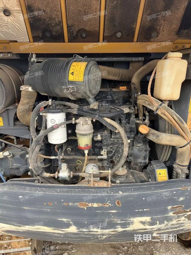 發(fā)動機(jī)整體俯視（整機(jī)外觀）