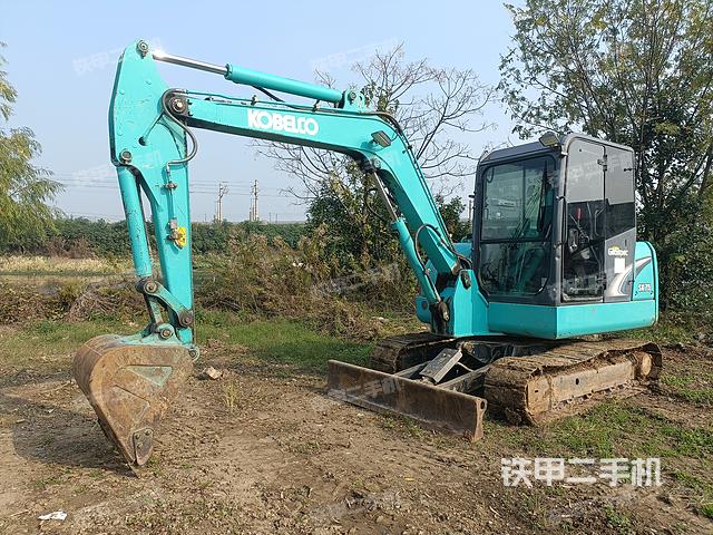 神鋼SK60-8挖掘機
