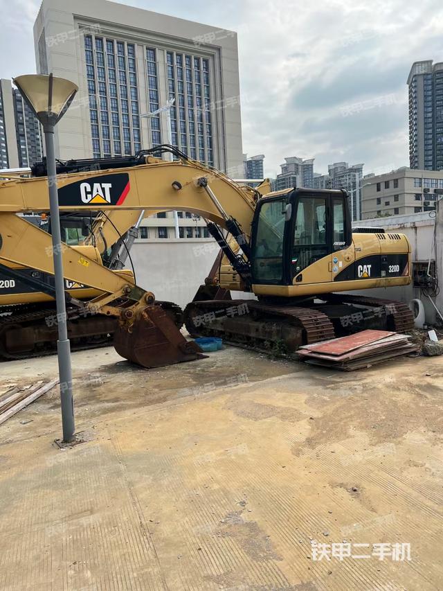 卡特彼勒320D進口挖掘機