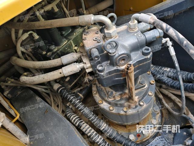 回轉(zhuǎn)馬達（上車部件）