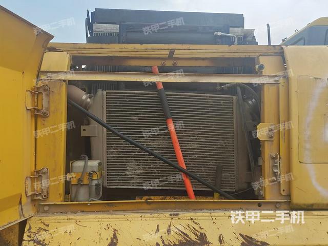 散熱器正面（大件艙室）