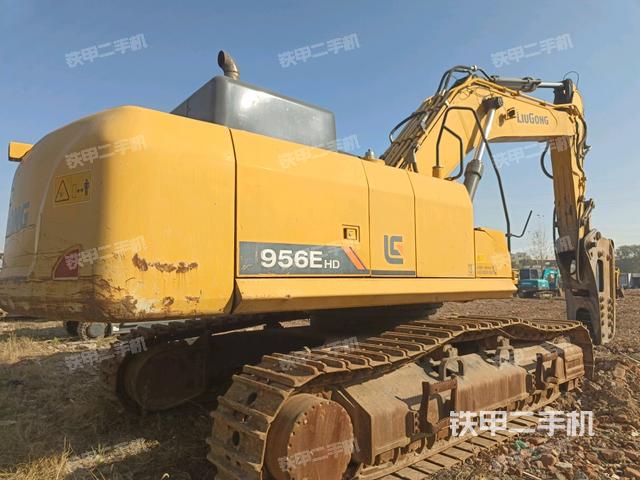 右后45（整機外觀）