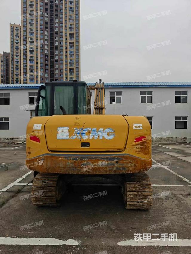 駕駛室頂部（整機(jī)外觀）