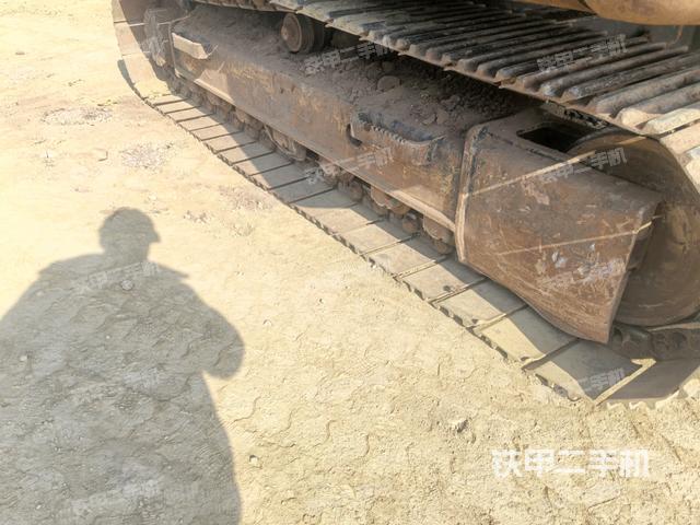 左側(cè)履帶整體?（行走機(jī)構(gòu)）