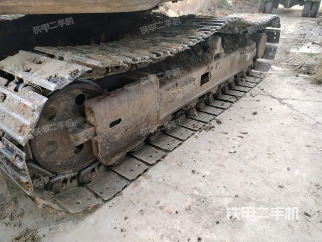 左側(cè)履帶整體?（行走機(jī)構(gòu)）