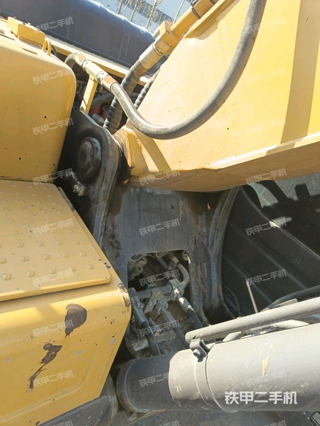 大臂根部?斜視（工作和回轉(zhuǎn)裝置）