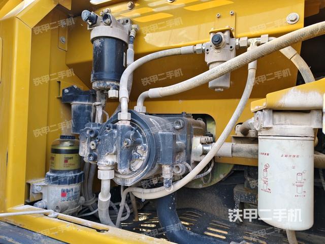 液壓泵斜45?左（大件艙室）