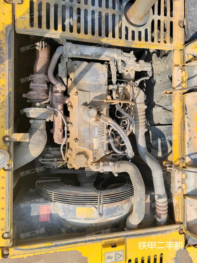 發(fā)動機室(上車部件) 發(fā)動機室(上車部件)