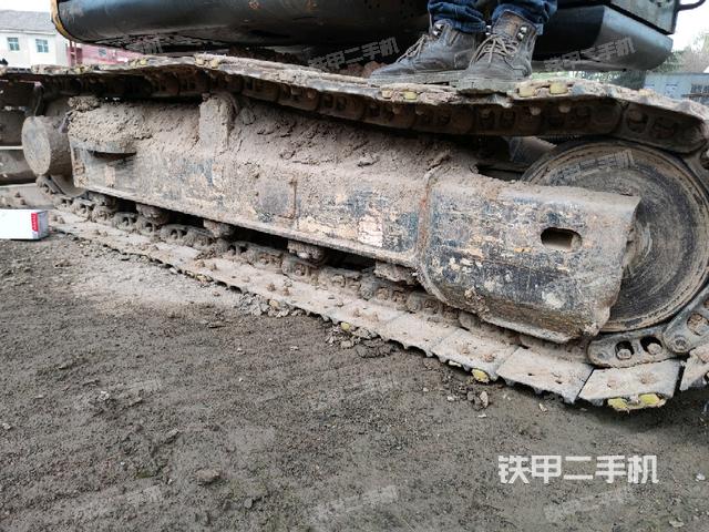 右側(cè)履帶整體?(行走機構) 右側(cè)履帶整體?(行走機構)