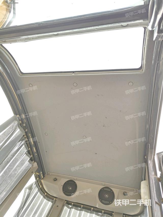 頂棚整體（駕駛室部分）