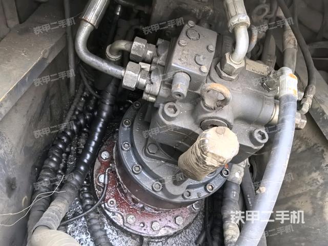 回轉(zhuǎn)馬達(dá)（上車部件）