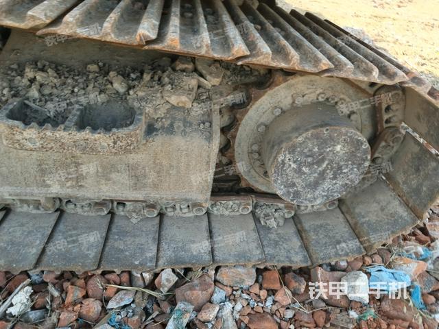 右驅(qū)動(dòng)輪（行走機(jī)構(gòu)）