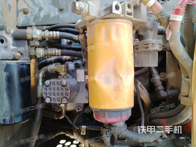 液壓泵斜45?左（大件艙室）