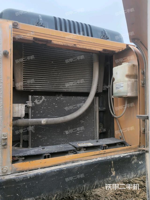 散熱器正面（大件艙室）