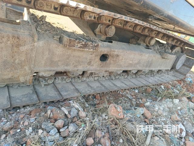 右側(cè)履帶整體（行走機(jī)構(gòu)）