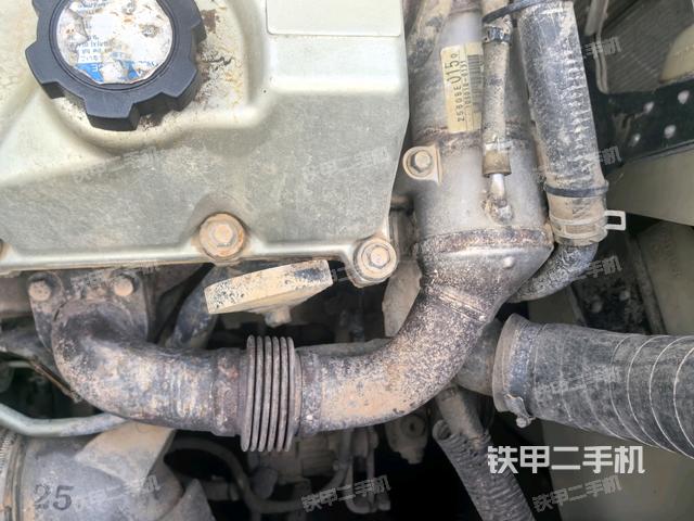 氣門室蓋螺絲特寫(上車部件) 氣門室蓋螺絲特寫(上車部件)