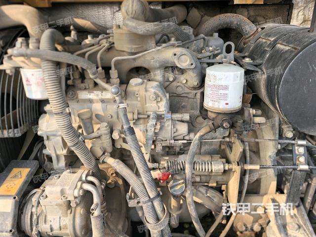 發(fā)動(dòng)機(jī)室（上車部件）