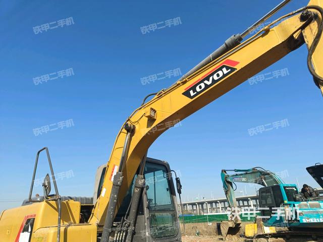 大臂整體?右側(cè)（工作和回轉(zhuǎn)裝置）