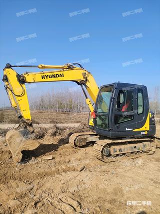 現(xiàn)代R80-7挖掘機(jī)