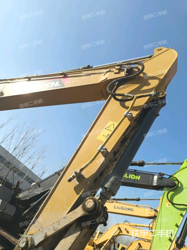 小臂整體左后（工作和回轉(zhuǎn)裝置）