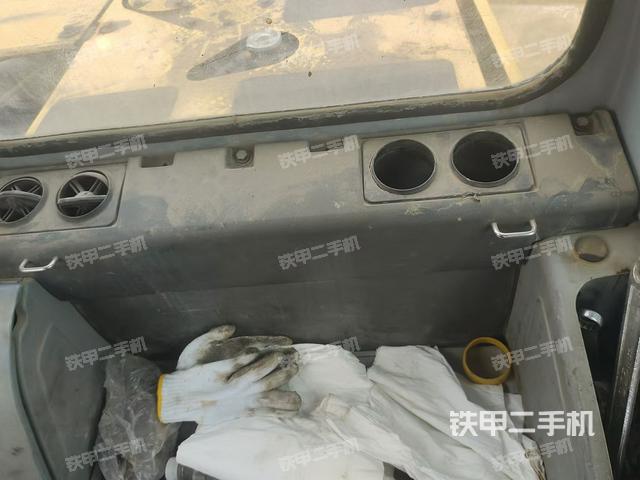 座椅后部（駕駛室部分）