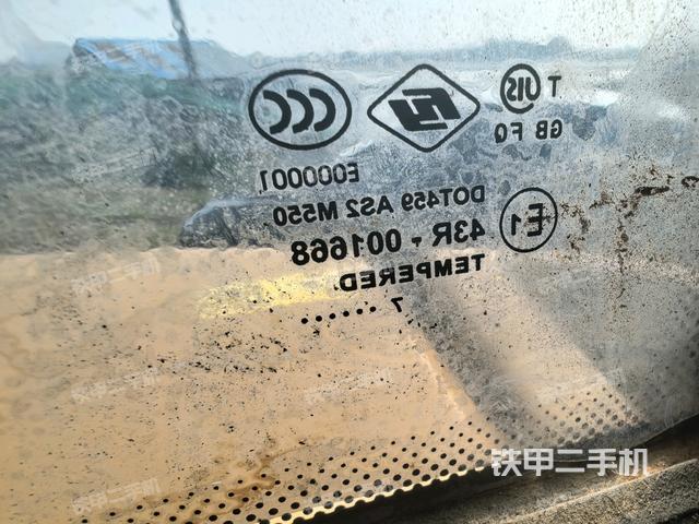 后窗玻璃角標(biāo)（駕駛室部分）