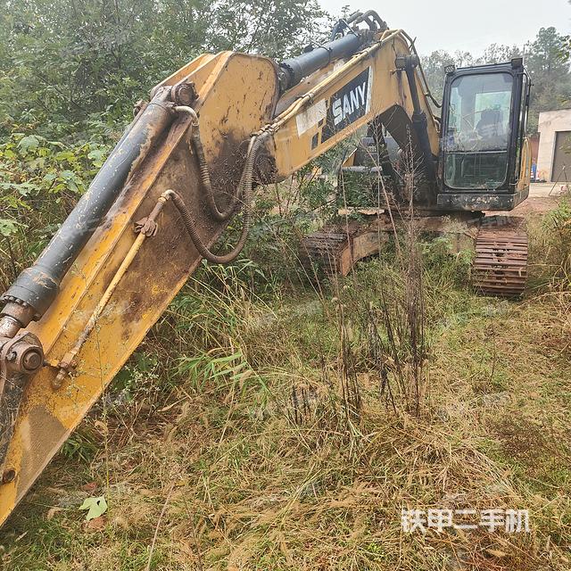 三一重工SY215C挖掘機