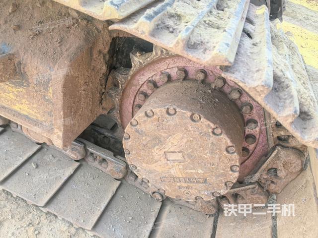 右驅(qū)動(dòng)輪（行走機(jī)構(gòu)）