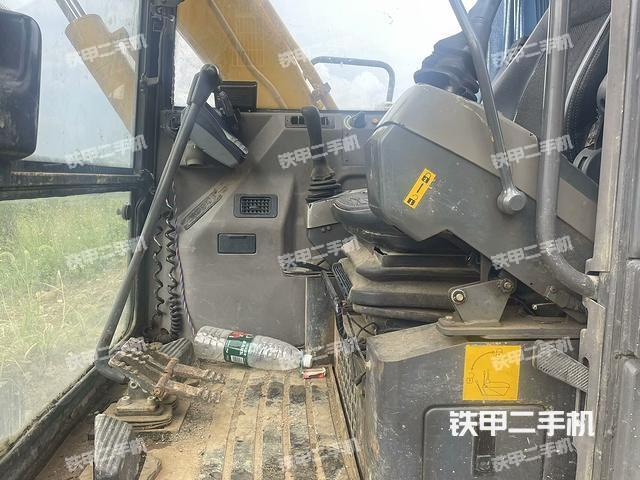頂棚整體(駕駛室部分) 頂棚整體(駕駛室部分)