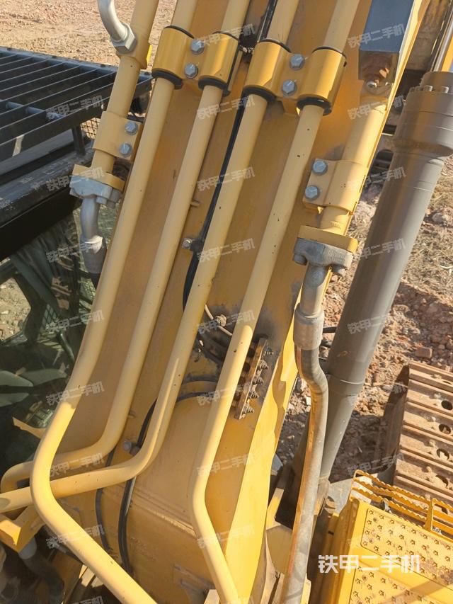 大臂背部俯視（工作和回轉裝置）