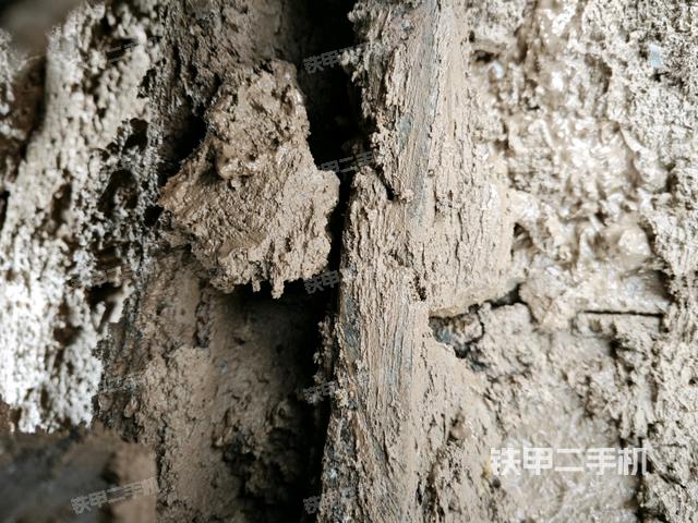 左側行走馬達蓋板（行走機構）