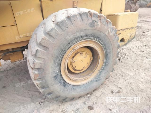 左后輪（行走機(jī)構(gòu)）