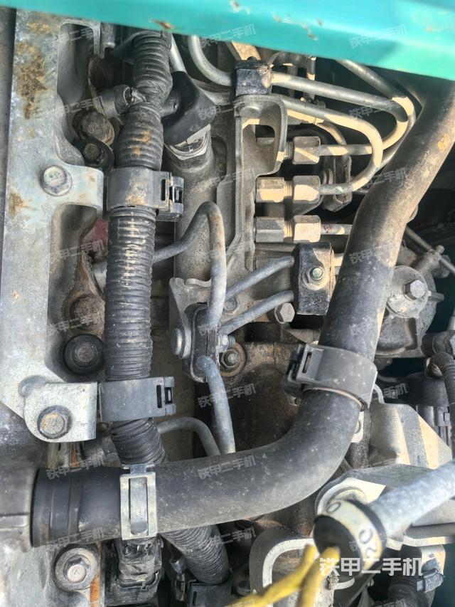 氣門室蓋螺絲特寫（上車部件）