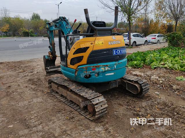 駕駛室頂部（整機(jī)外觀）