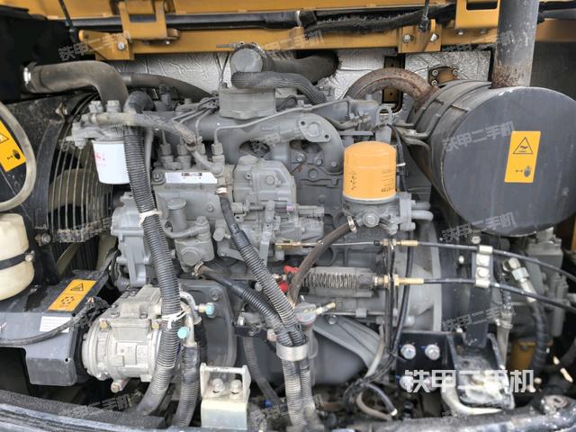 發(fā)動機室(上車部件) 發(fā)動機室(上車部件)