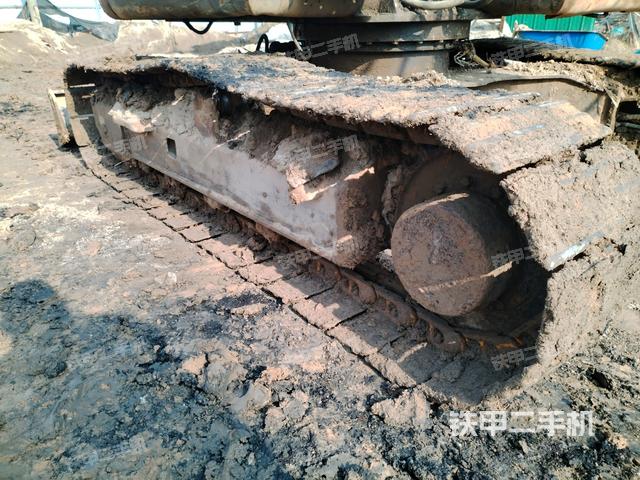 右側(cè)履帶整體?（行走機(jī)構(gòu)）