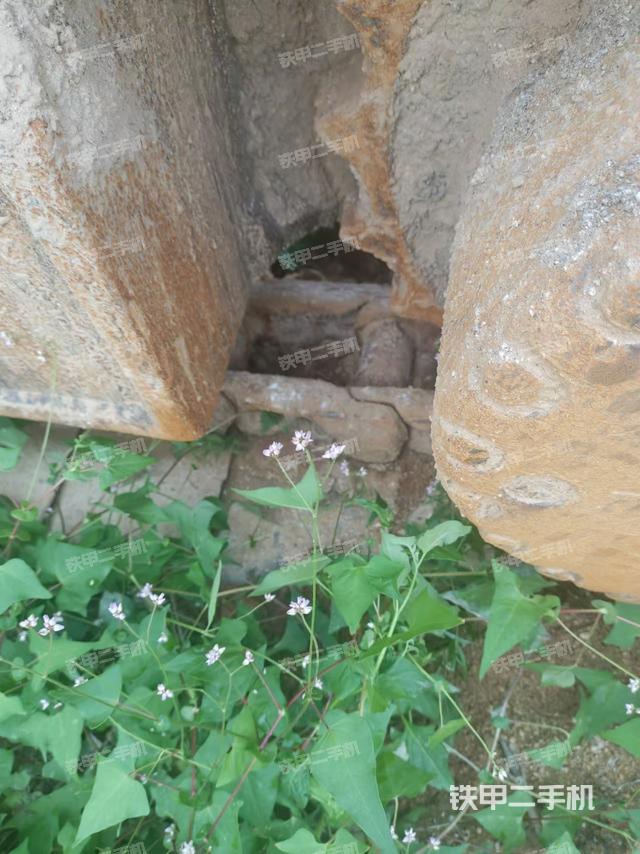 右側(cè)履帶整體（行走機(jī)構(gòu)）