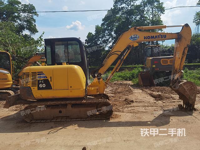 駕駛室整體（整機(jī)外觀）