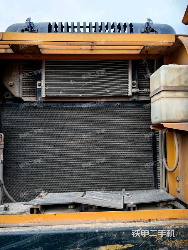 散熱器正面（大件艙室）