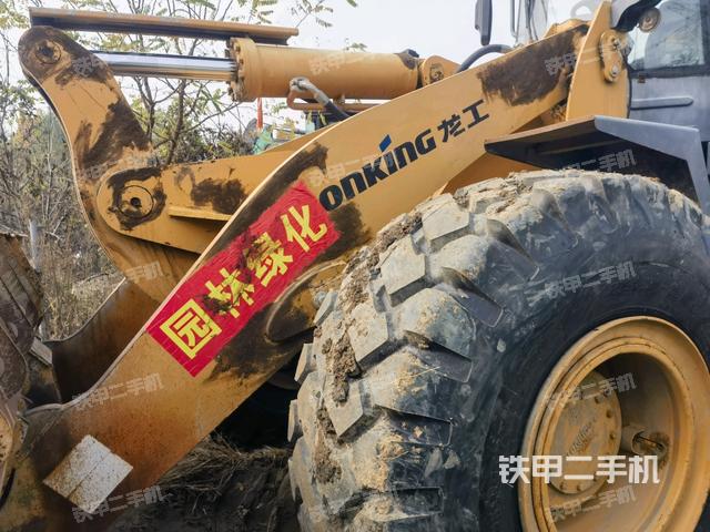 駕駛室操作臺（整機(jī)外觀及大件）