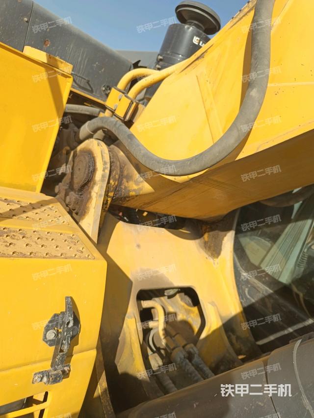 大臂根部?斜視（工作和回轉裝置）