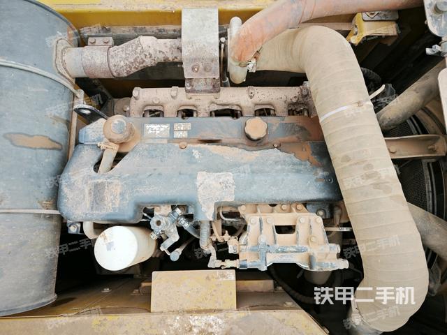 發(fā)動(dòng)機(jī)室(上車部件) 發(fā)動(dòng)機(jī)室(上車部件)