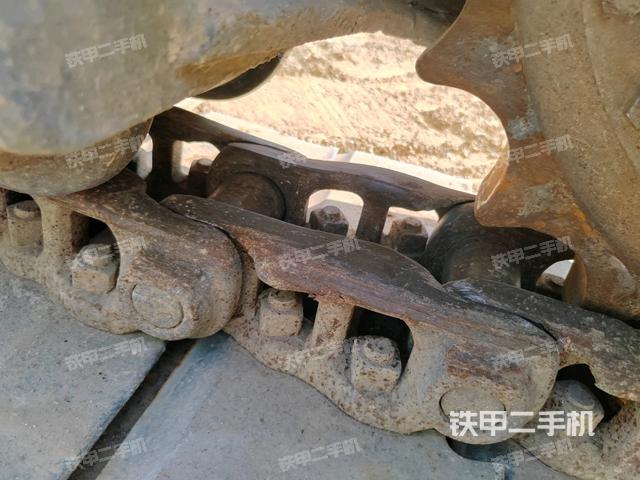 右驅(qū)動輪(行走機構(gòu)) 右驅(qū)動輪(行走機構(gòu))