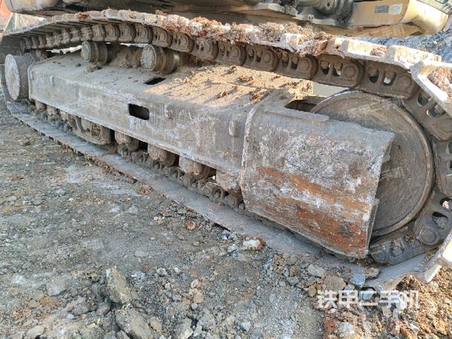 右側(cè)履帶整體（行走機(jī)構(gòu)）