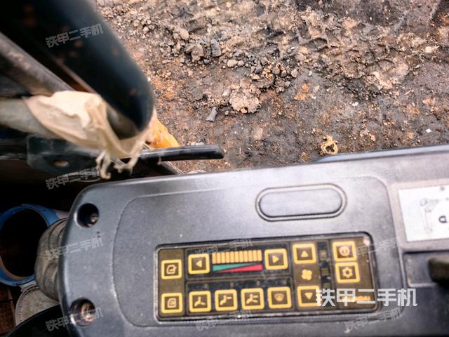 座椅右側(cè)控制臺/鑰匙門/油門/含右手柄（駕駛室部分）